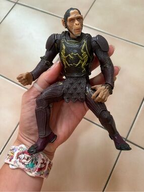 2001 Fox Hasbro Planet of the Apes THADE Moveable Action Figure - 6.5”